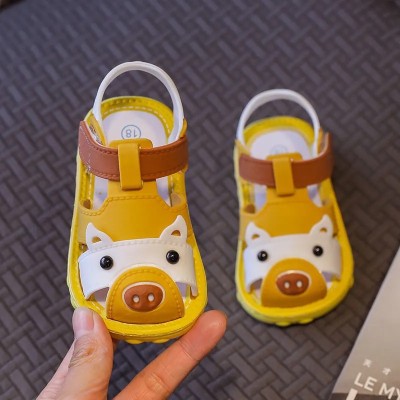 Baby Non-slip Soft Sandals - Cute pig-yellow